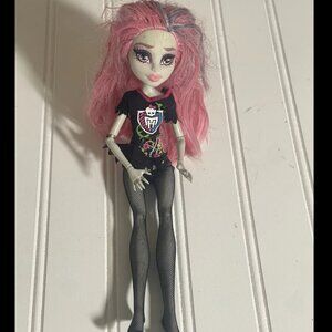 OG Monster High Rochelle Goyle Ghouls Night Out Doll 2011- no wings